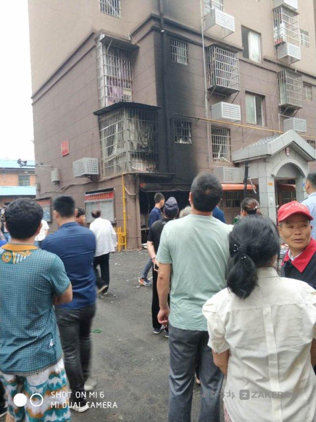 南昌新建區一小區煤氣罐爆炸， 4 人受傷