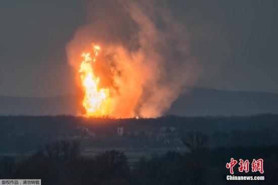 當地時間12月12日,奧地利鮑姆加騰一座大型天然氣站發生爆炸,數人受傷。 當地時間12月12日,奧地利鮑姆加騰一座大型天然氣站發生爆炸,數人受傷。